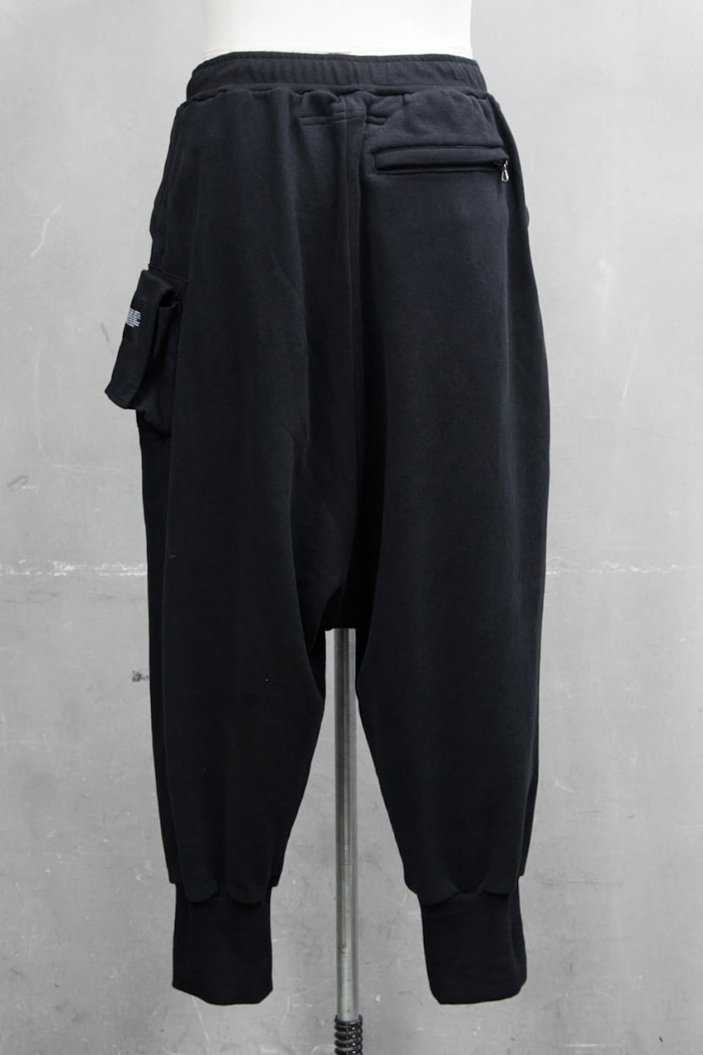 LOW CROTCH TRACK PANTS Black