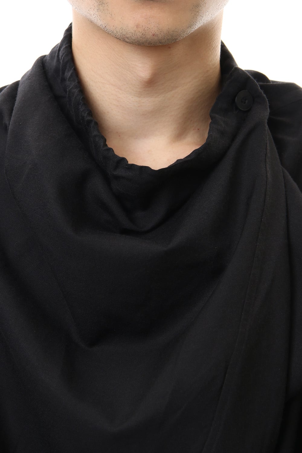 DRAPE NECK SHIRT Black