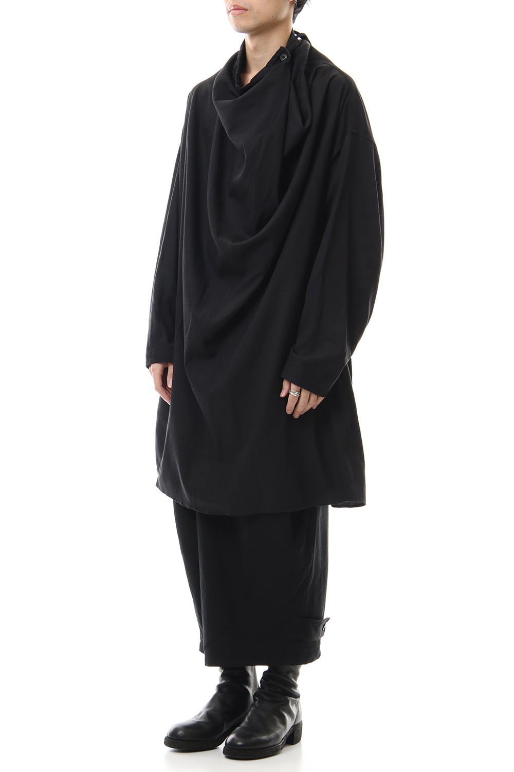 DRAPE NECK SHIRT Black