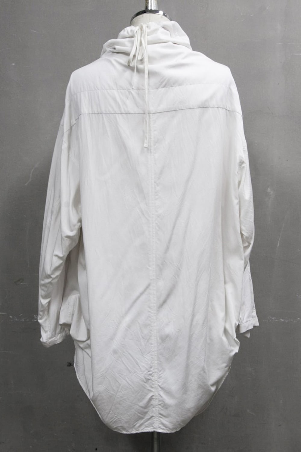 DRAPE NECK SHIRT Off