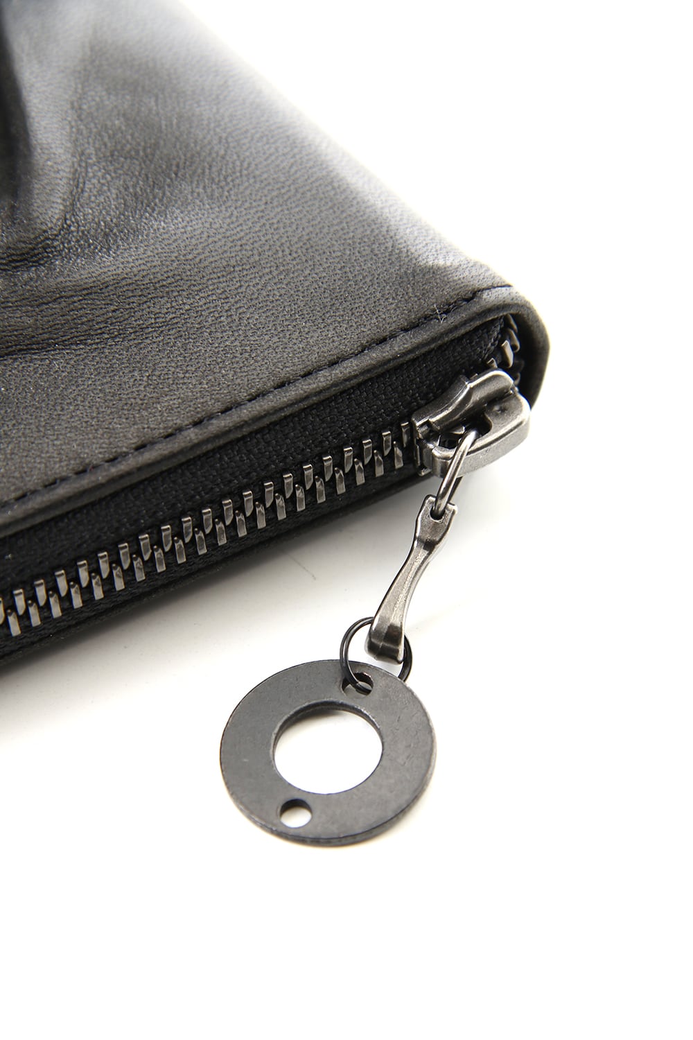 LEATHER TWIST WALLET