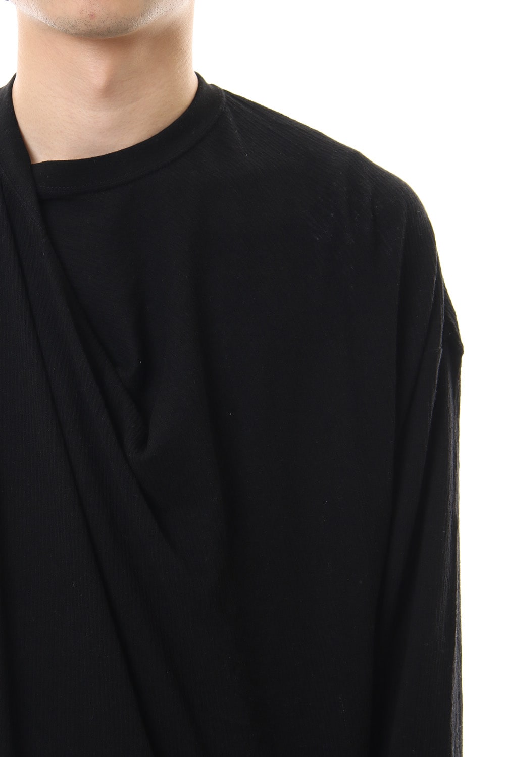 Tuck drape L/S cut & sewn Black