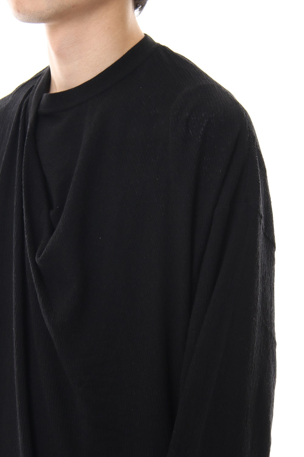 Tuck drape L/S cut & sewn Black