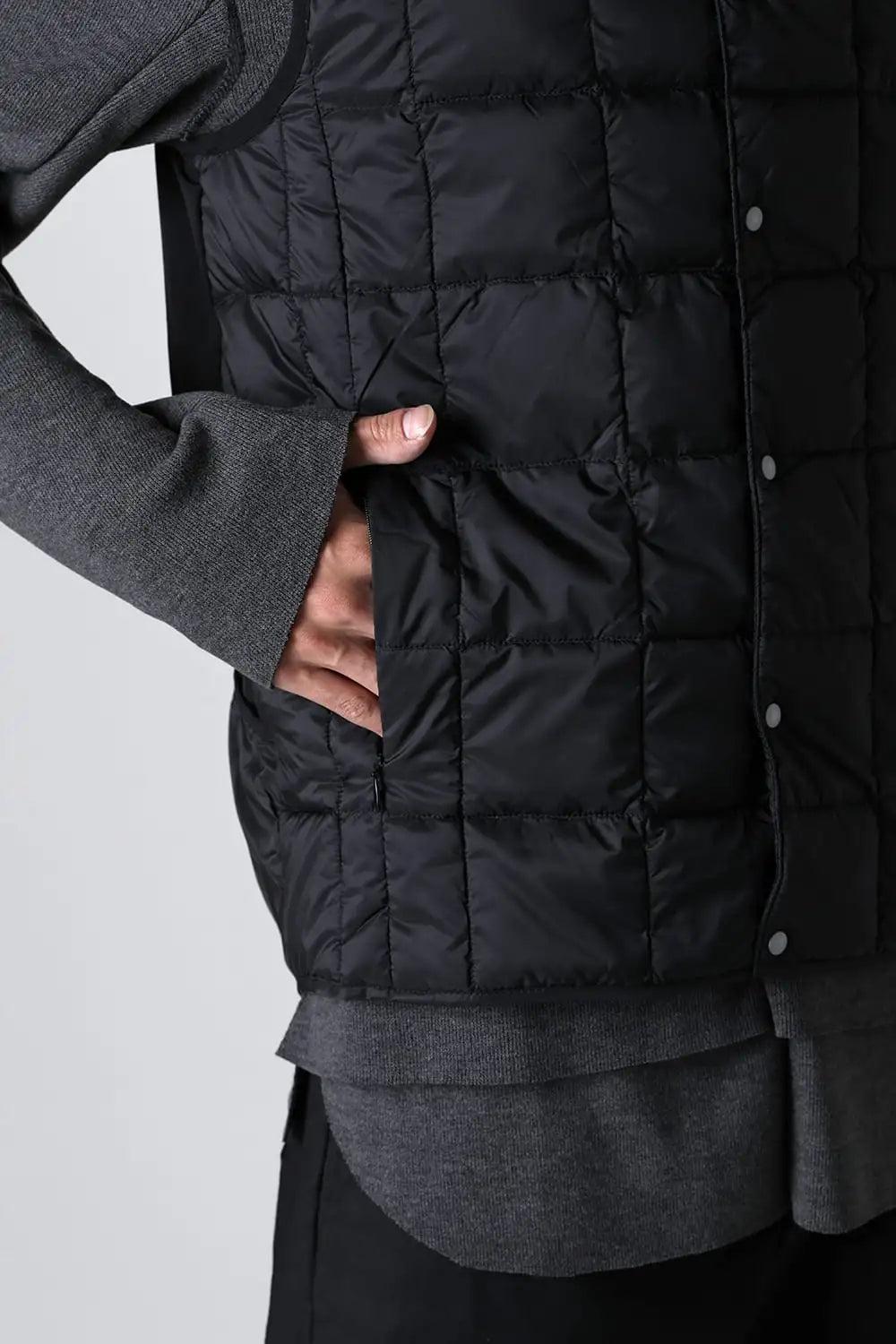 TAION × narifuri CREW NECK CYCLE DOWN VEST