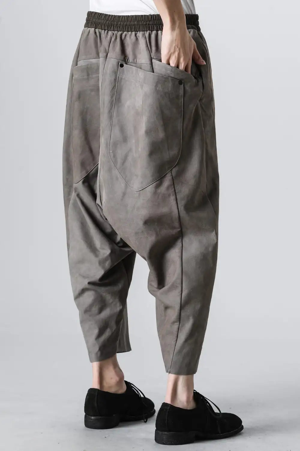 リラックスパンツ ソフトヌバックカウレザー Slate Gray