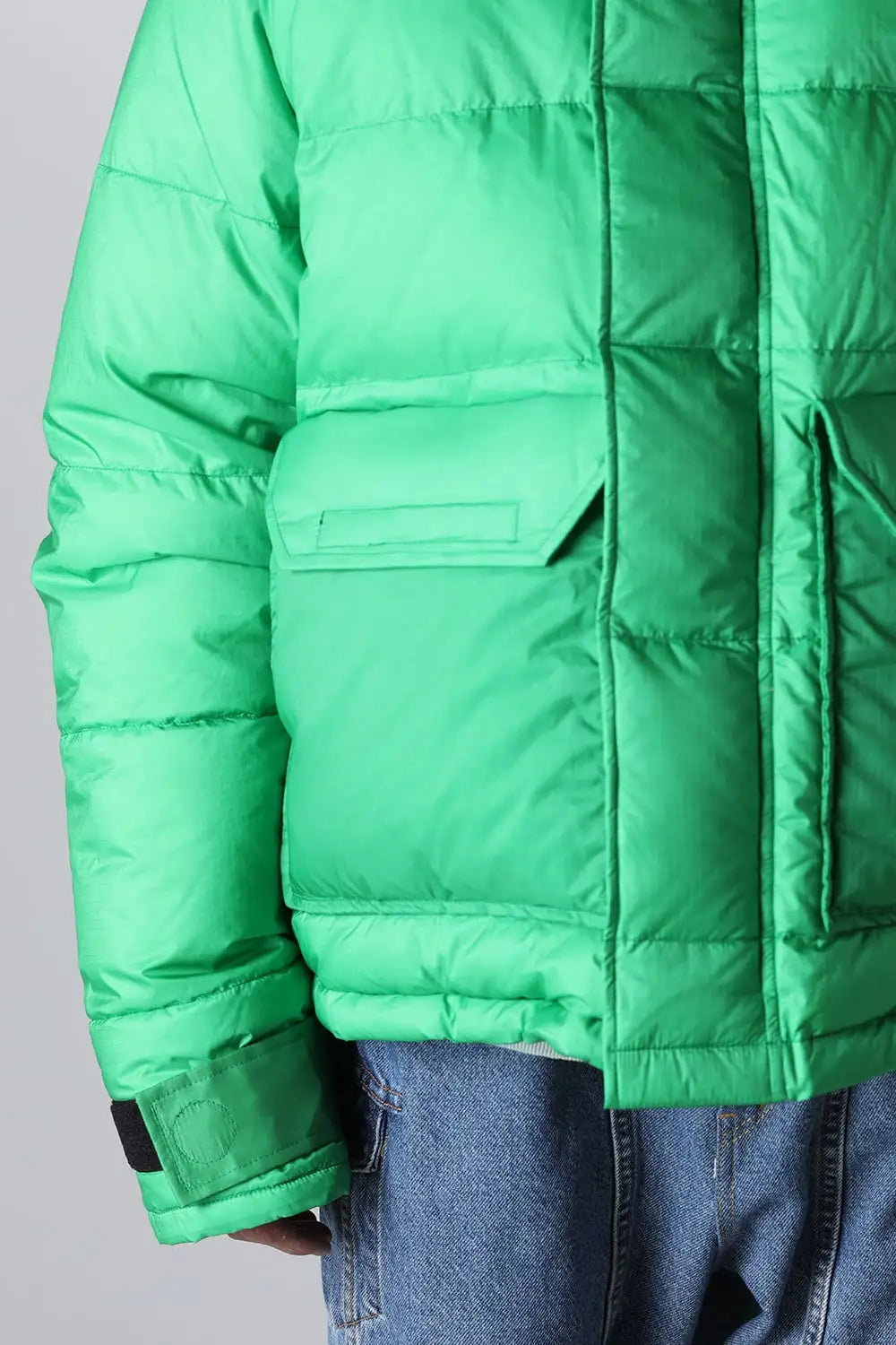 ダウンジャケット