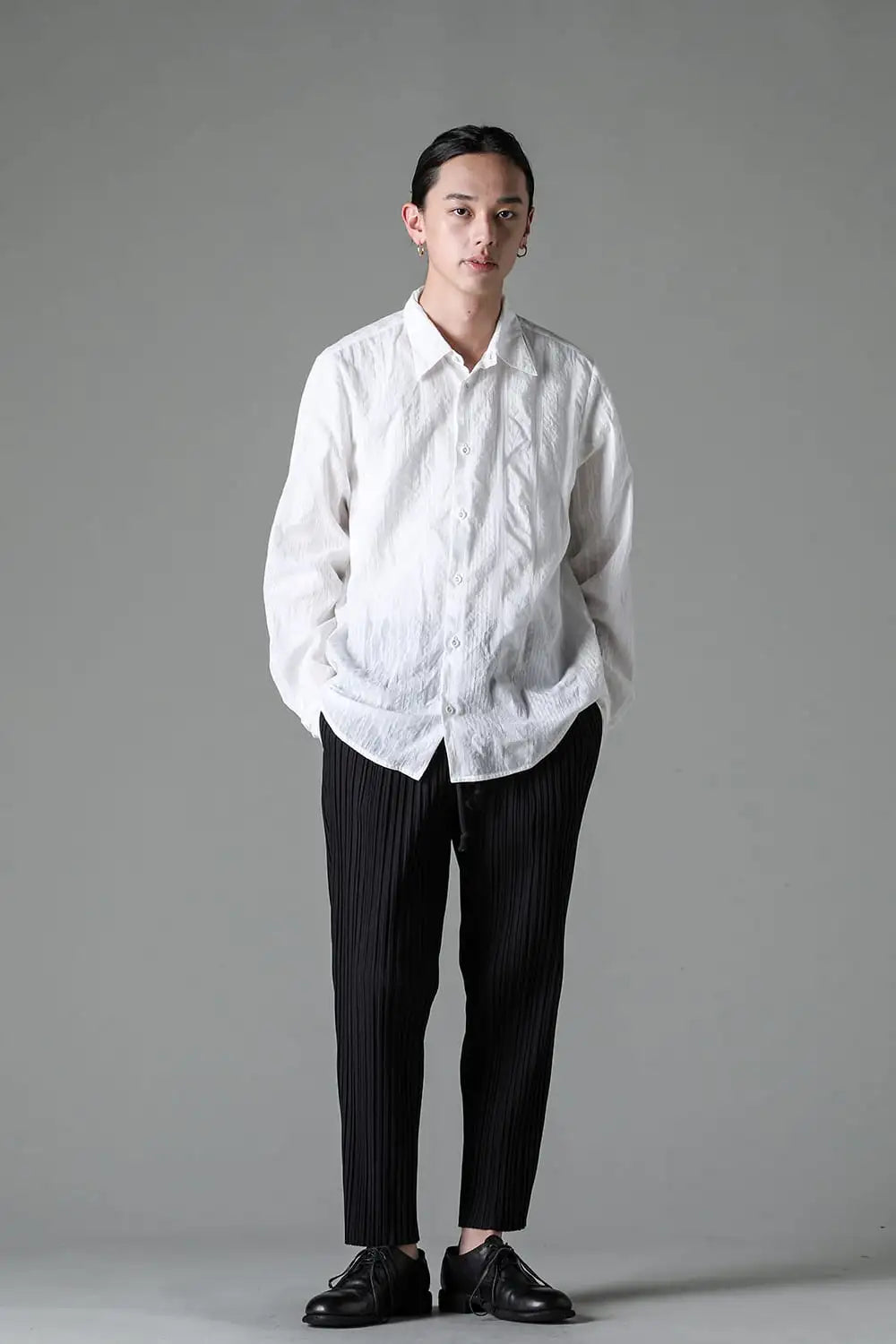 プリーツパンツ