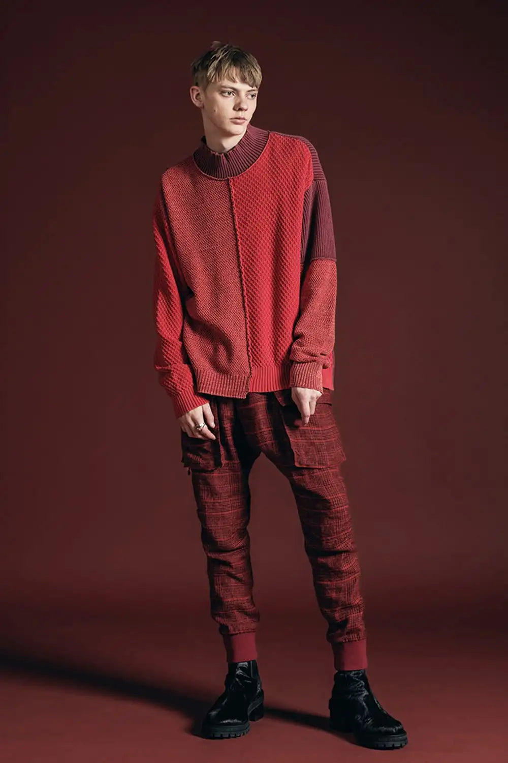 Fading Fragment Sweater Red