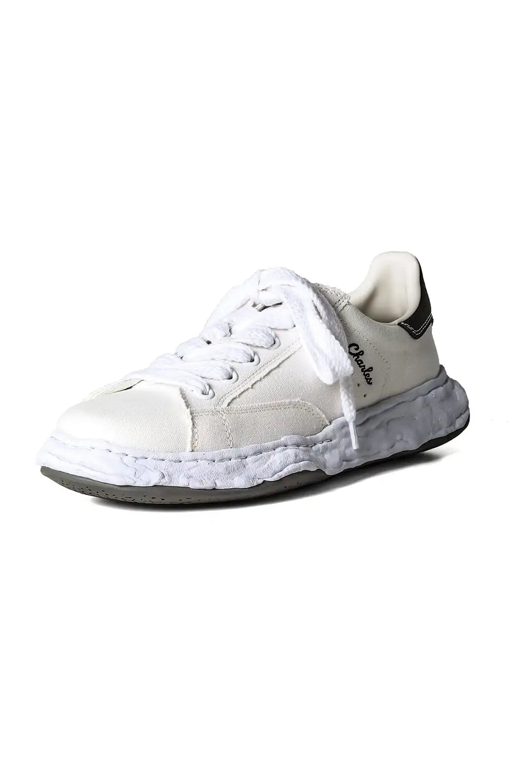 CHARLES Original sole canvas Low-cut sneakers White