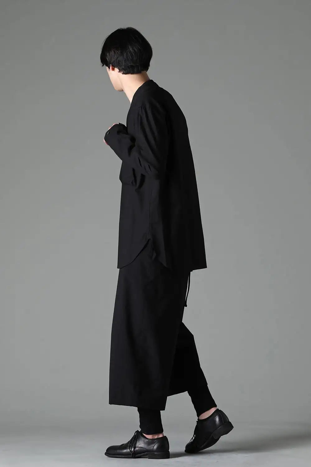 Cotton/Linen V Shirt  Black