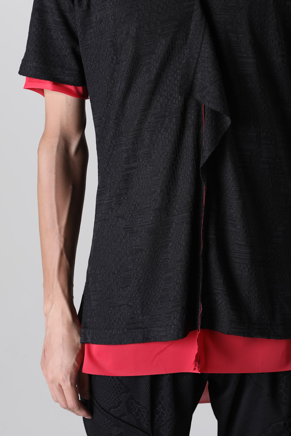 Layered Petit Frill T-Shirt Black&Red