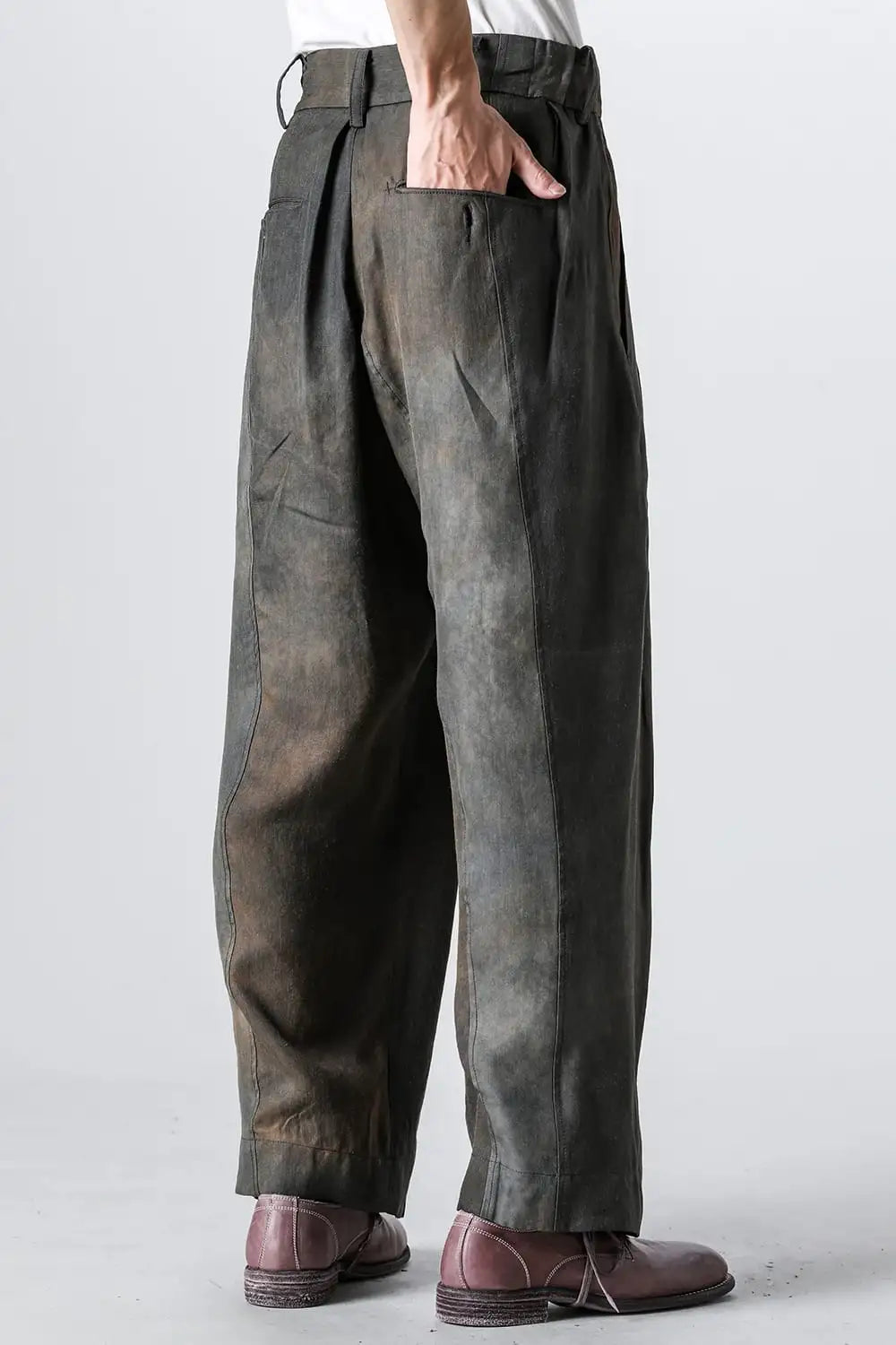 Front Pleats Tapered Long Trousers