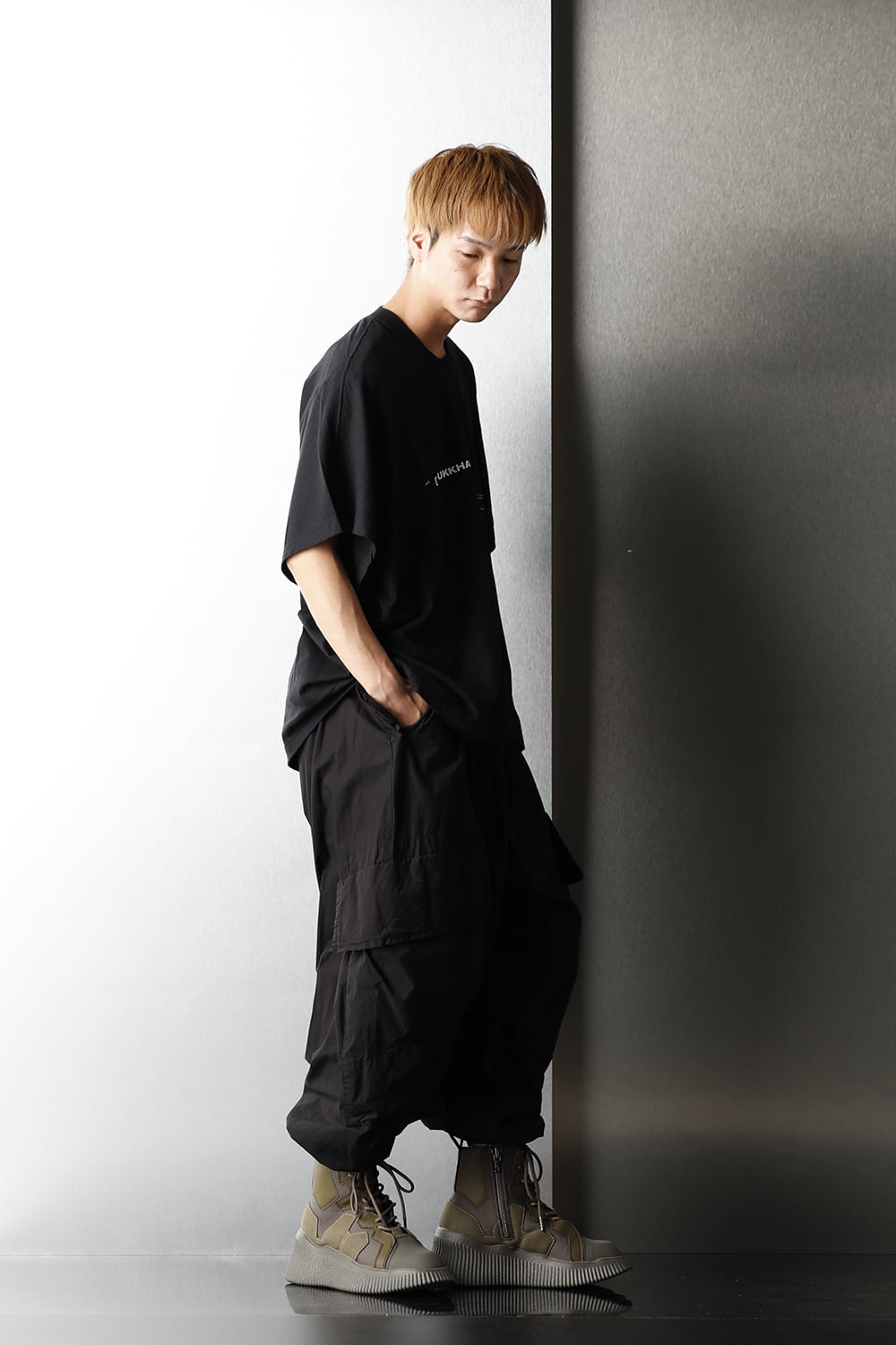 DOLMAN SLEEVE PRINT T-SHIRT BLACK