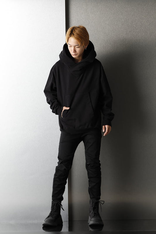 PADDED HOOD PULLOVER