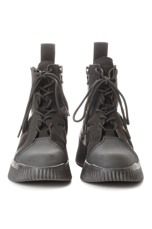 PADDED LACE-UP BOOTS BLACK