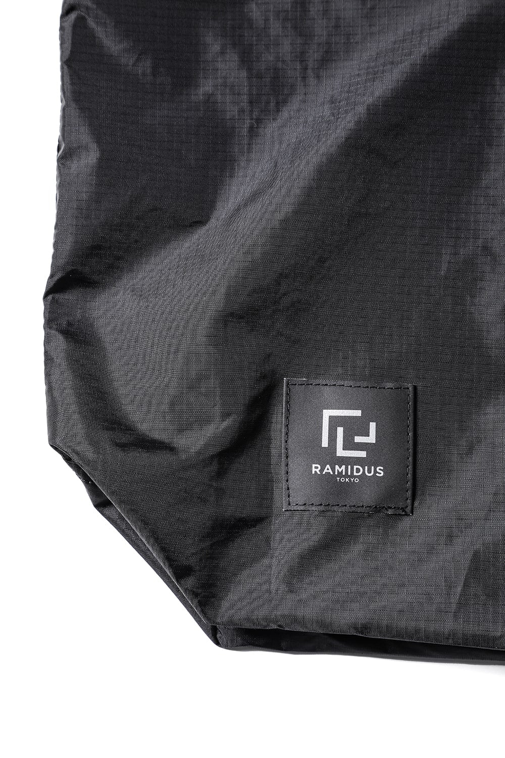 RAMIDUS SHOULDER BAG (L) Black