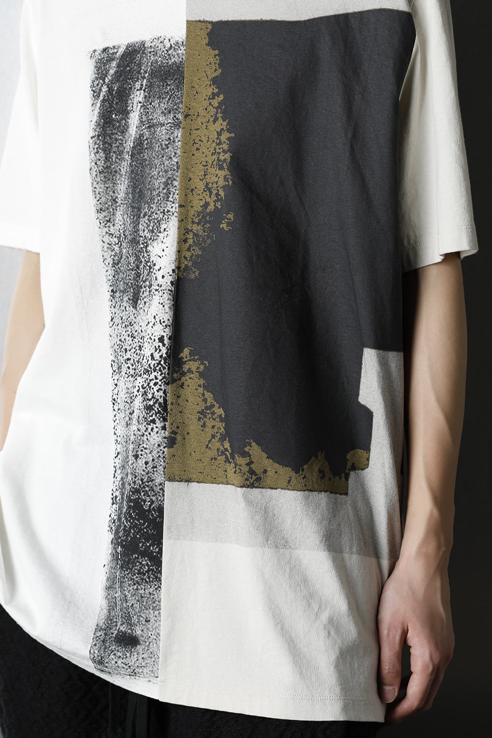 GRAPHIC T-SHIRT Ver. 3 BEIGE×OFF WHITE