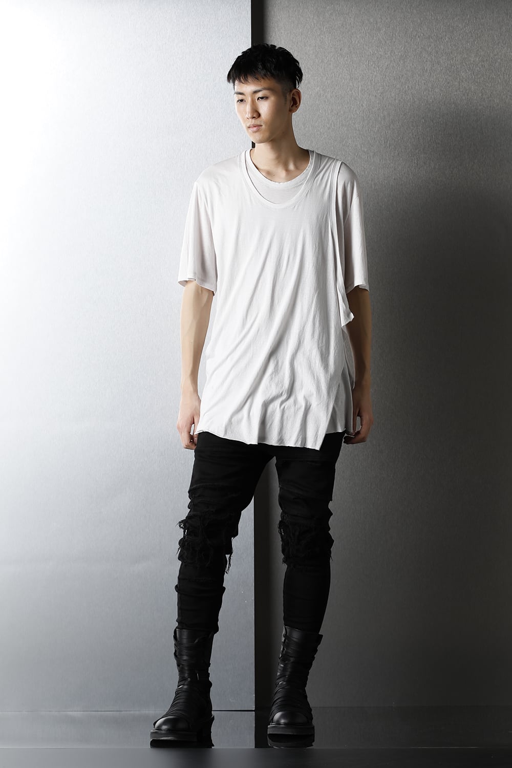 LAYERED NECK T-SHIRT PLASTER
