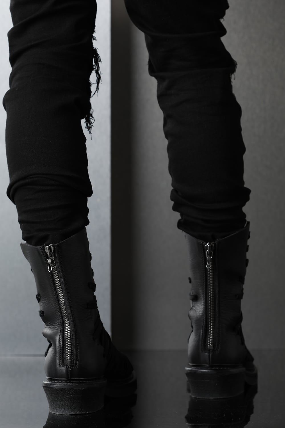 BIND BOOTS