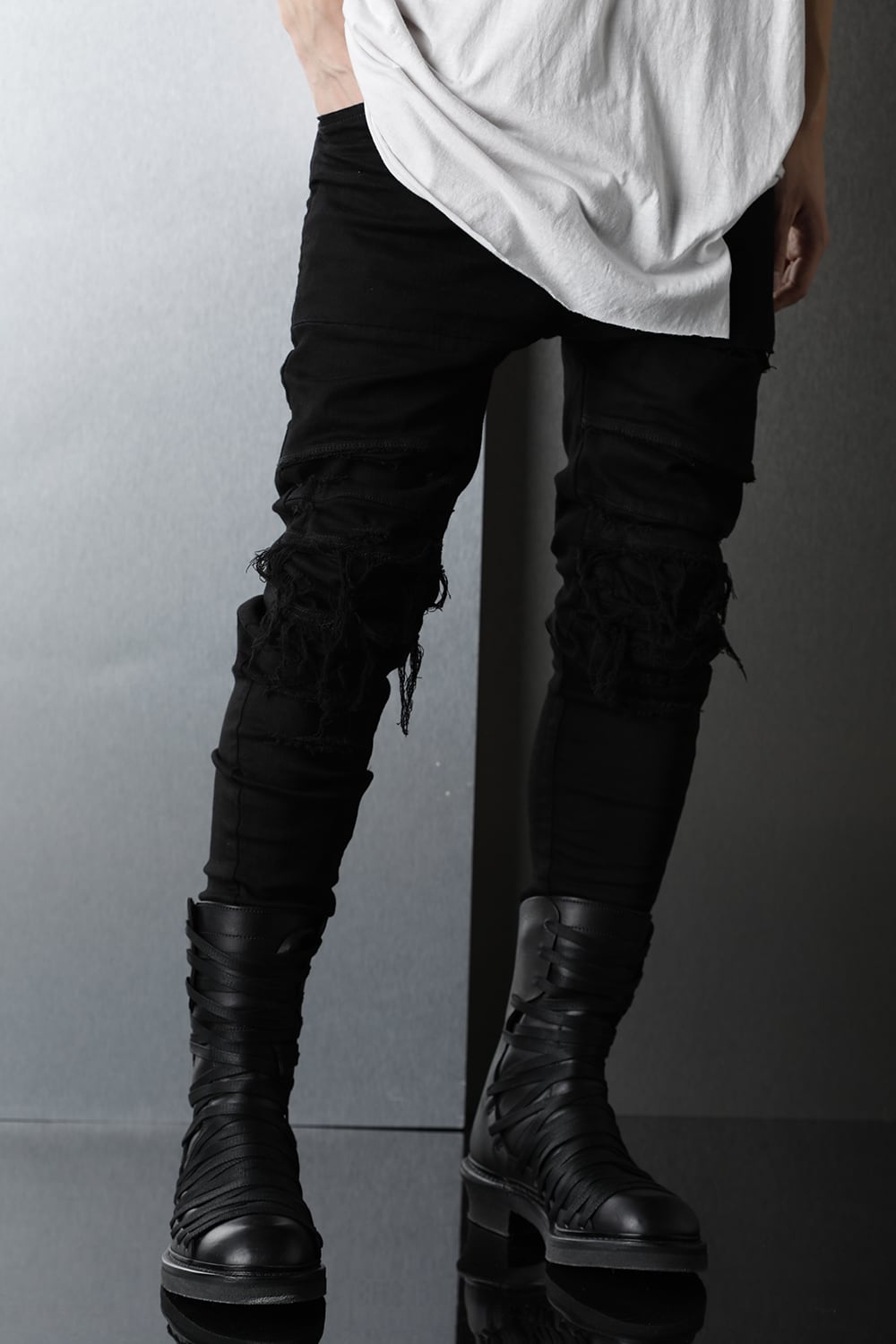 CRASH DESTROYED PANTS BLACK