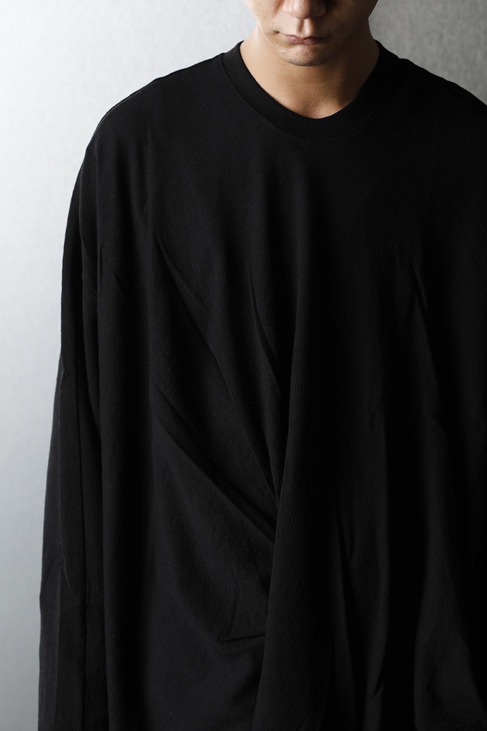 Tucked LS T-shirts Black