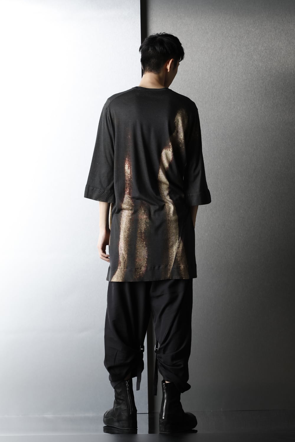Dilated print LS T-shirts Black