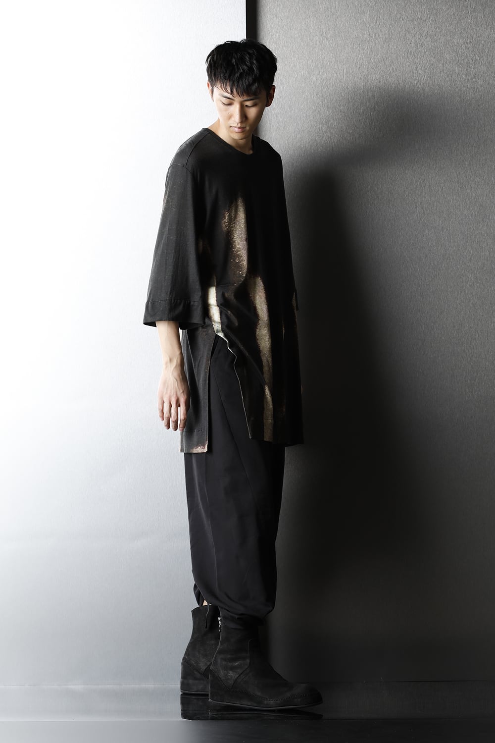 Dilated print LS T-shirts Black