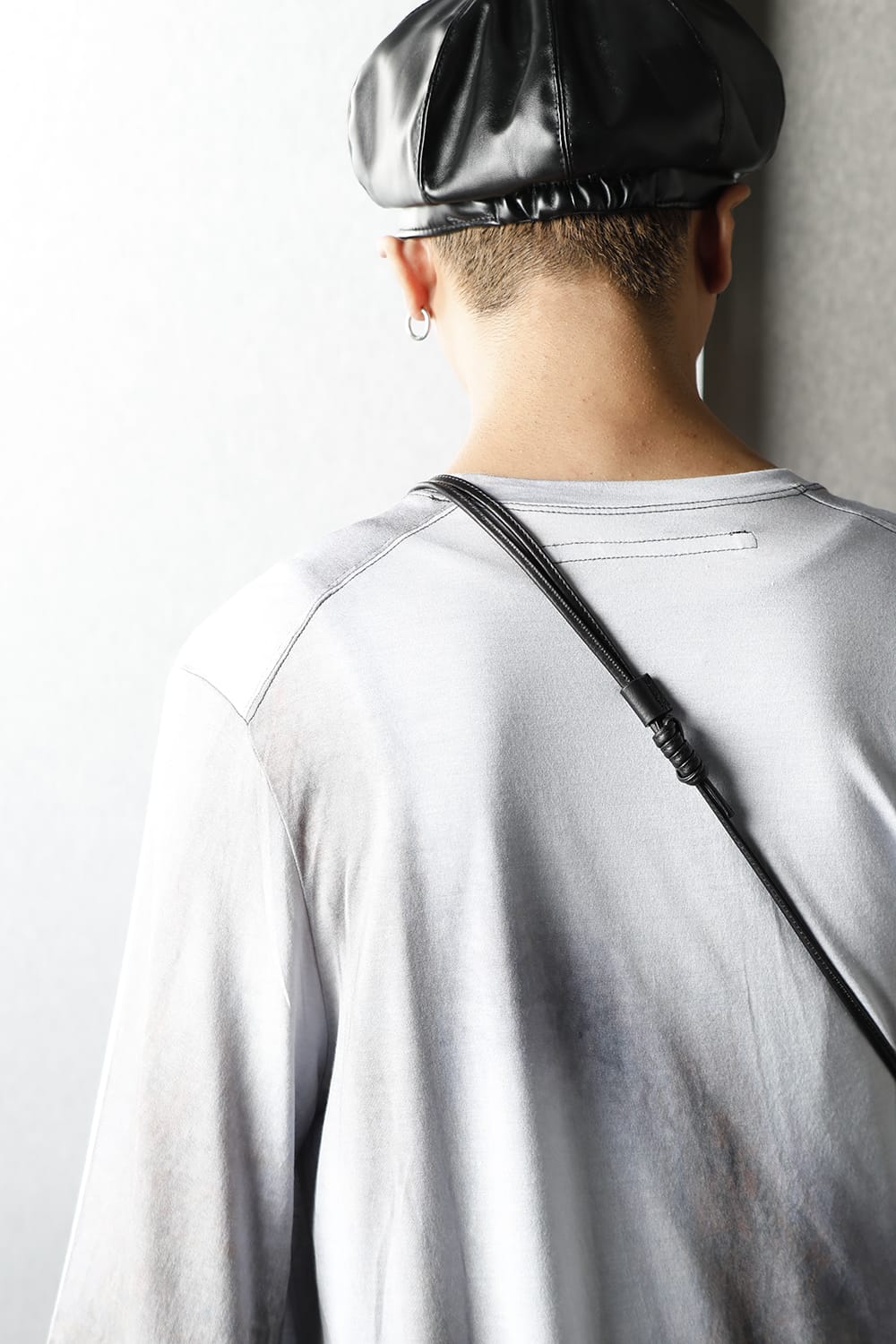 ダイレイテッドプリント ロングスリーブTシャツ オフ