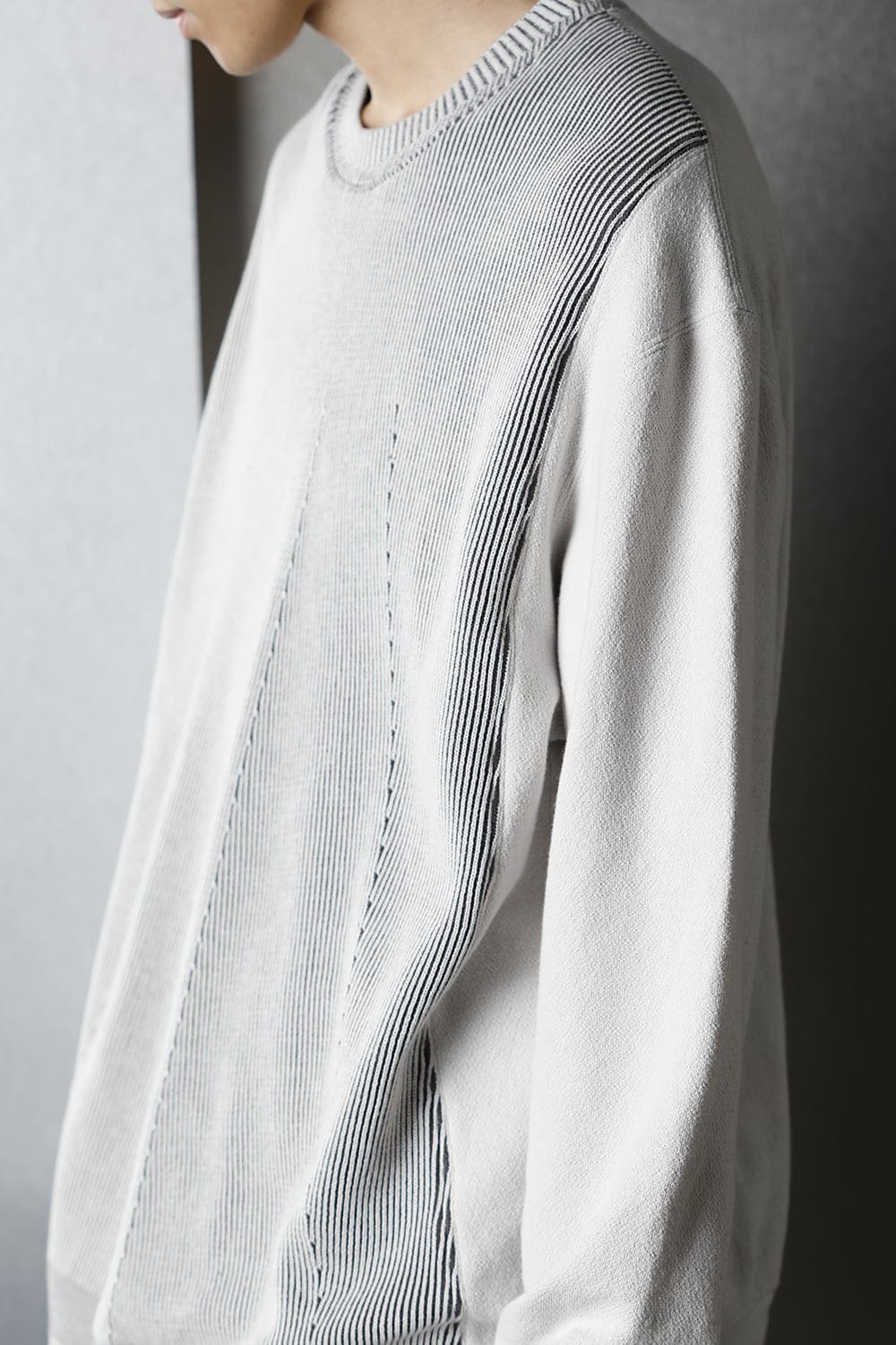 Front Knit Sweatshirt Plaster