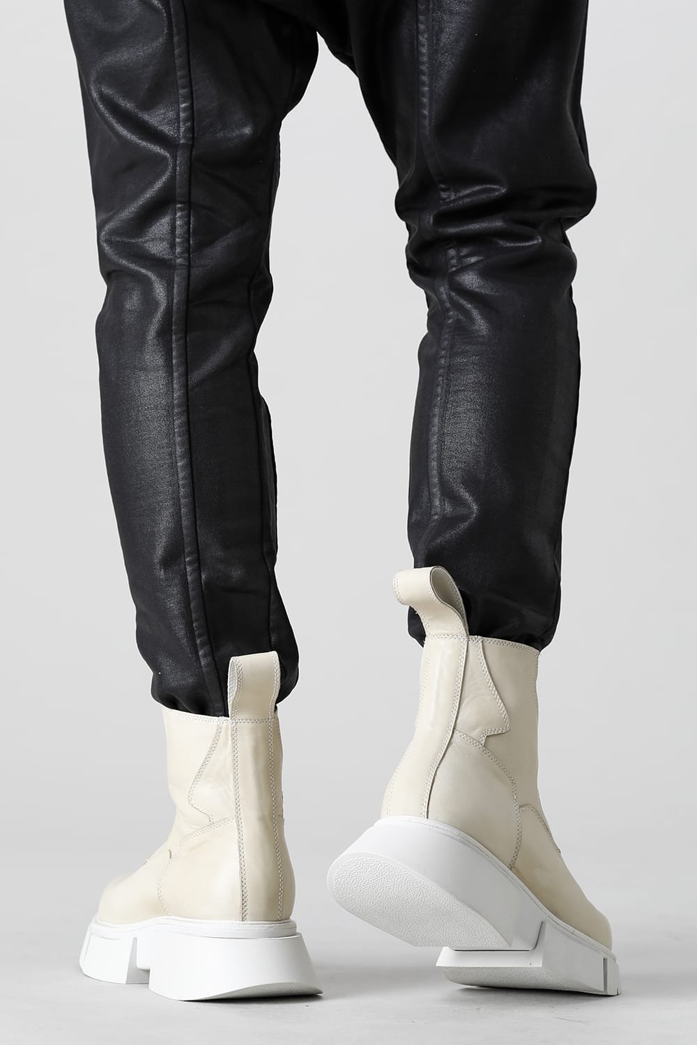 フロントゴア スニーカー オフ