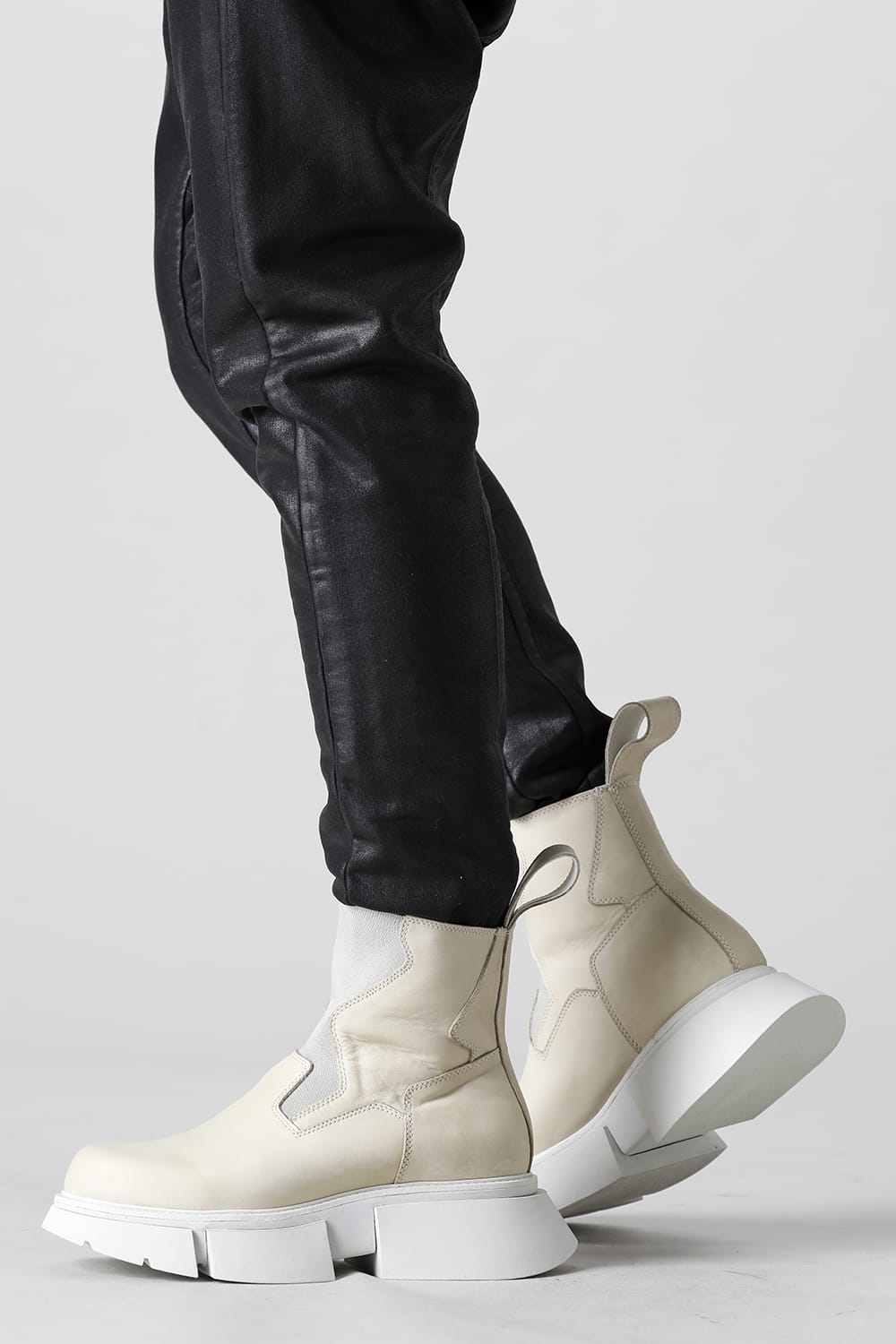 フロントゴア スニーカー オフ