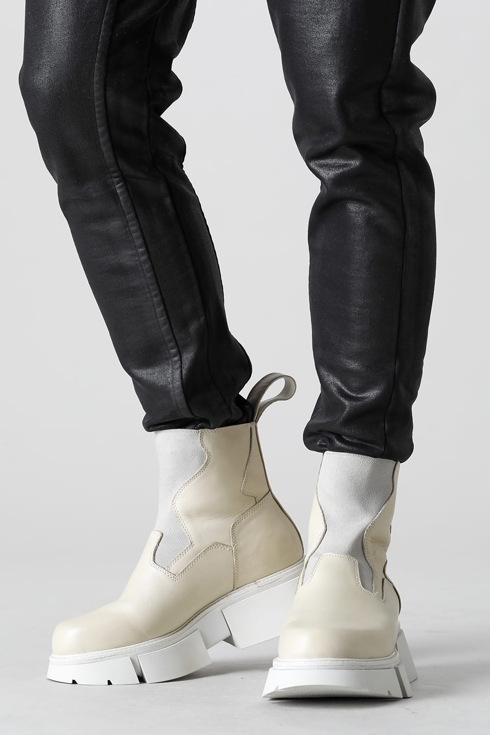 フロントゴア スニーカー オフ