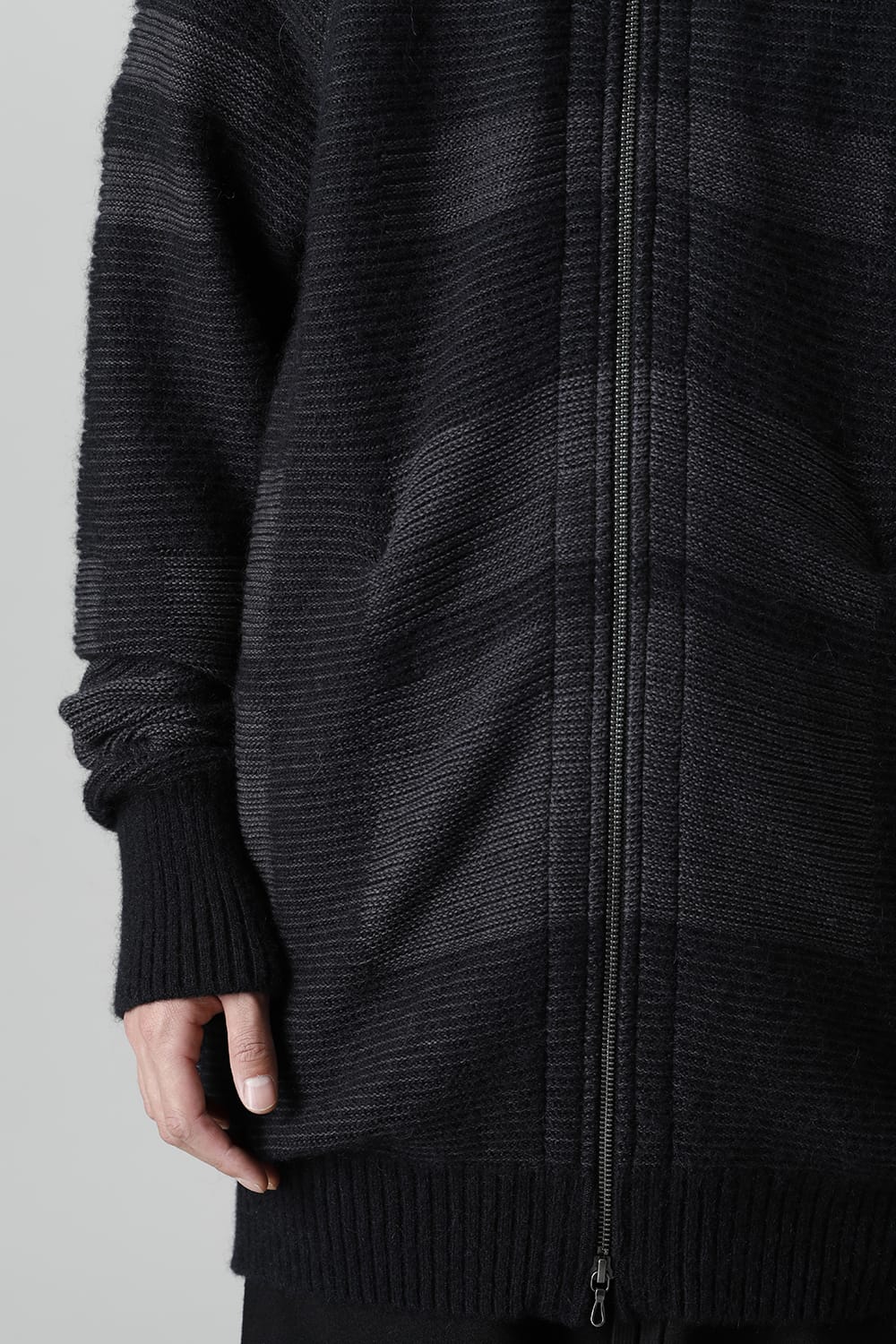 Front zip High neck knit Black