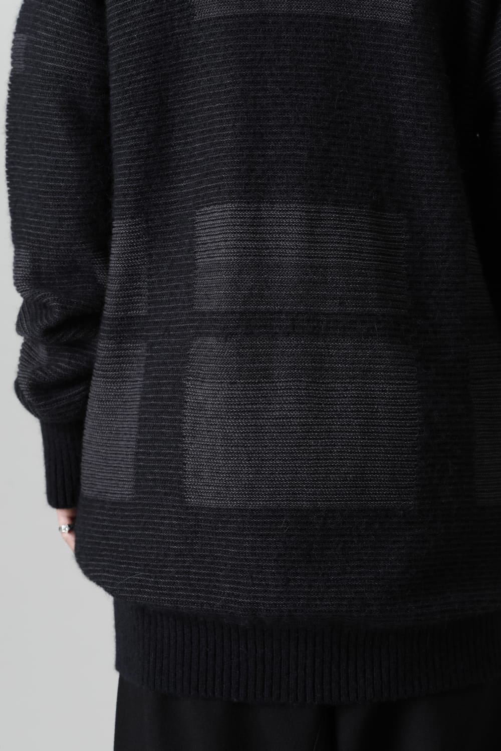 Front zip High neck knit Black