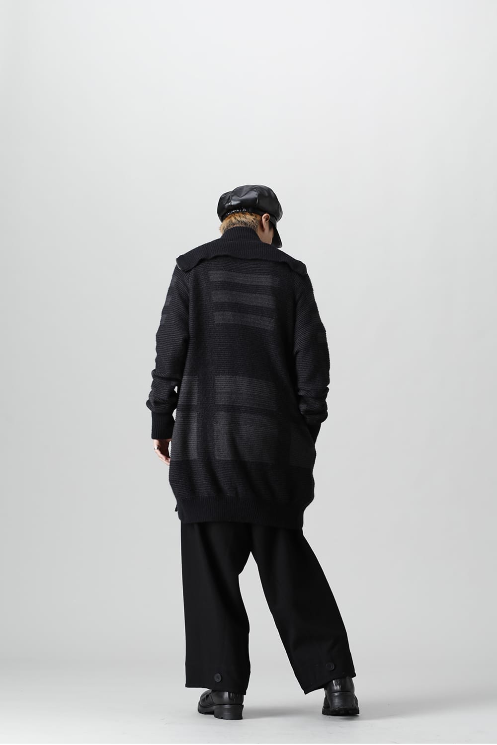 Front zip High neck knit Black