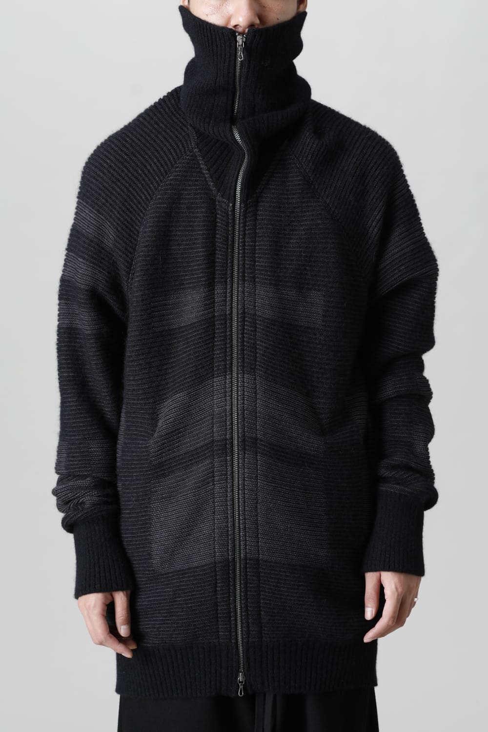 Front zip High neck knit Black