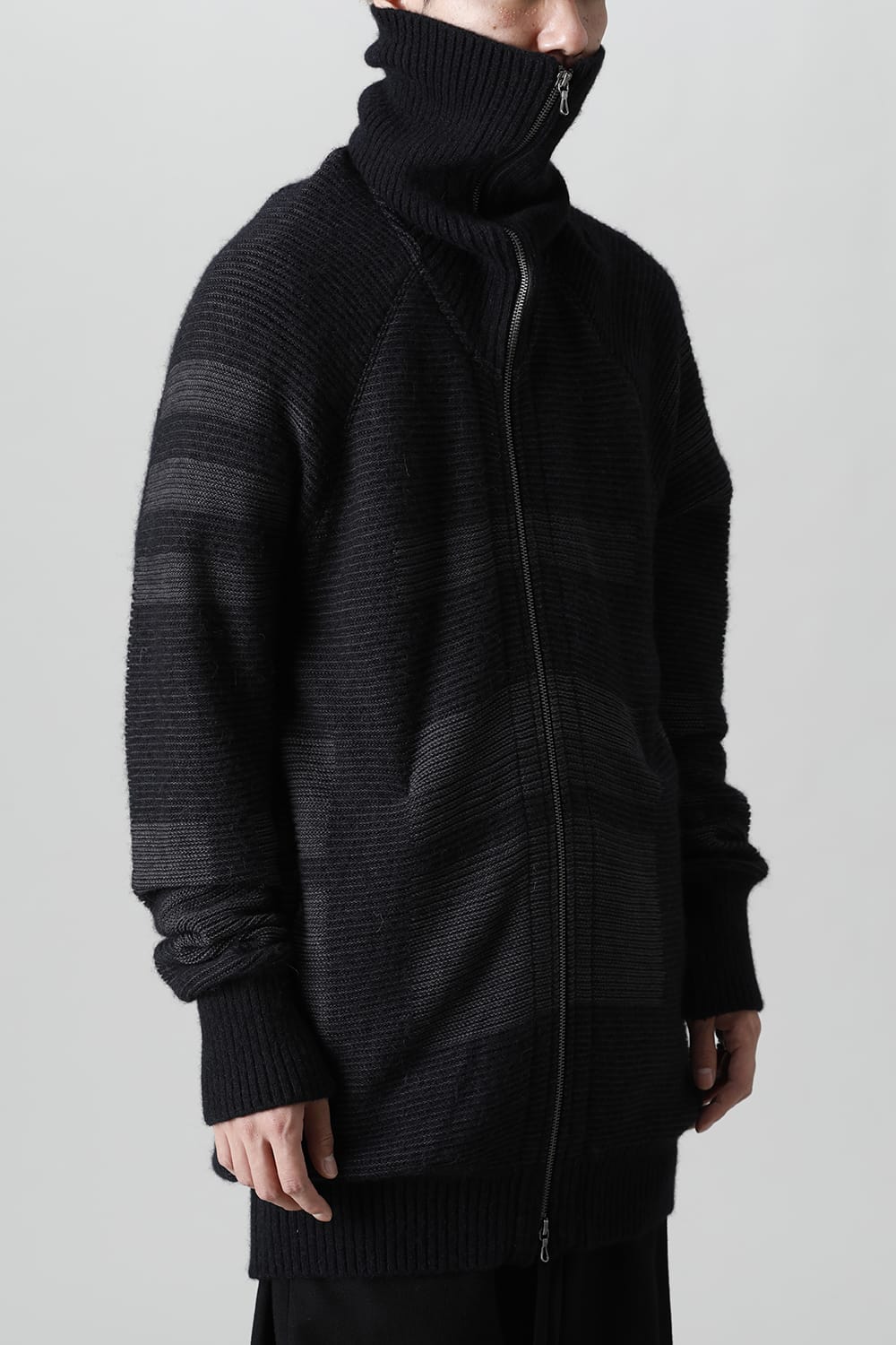 Front zip High neck knit Black
