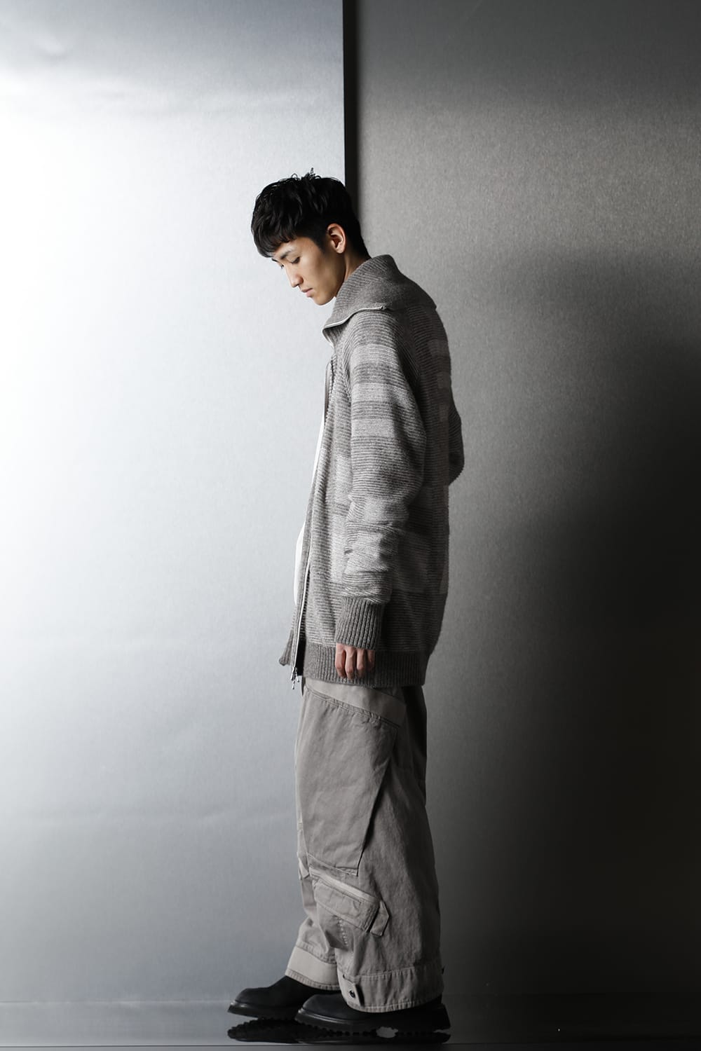 Front zip High neck knit Light Gray