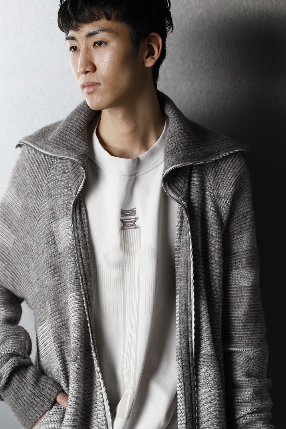 Front zip High neck knit Light Gray