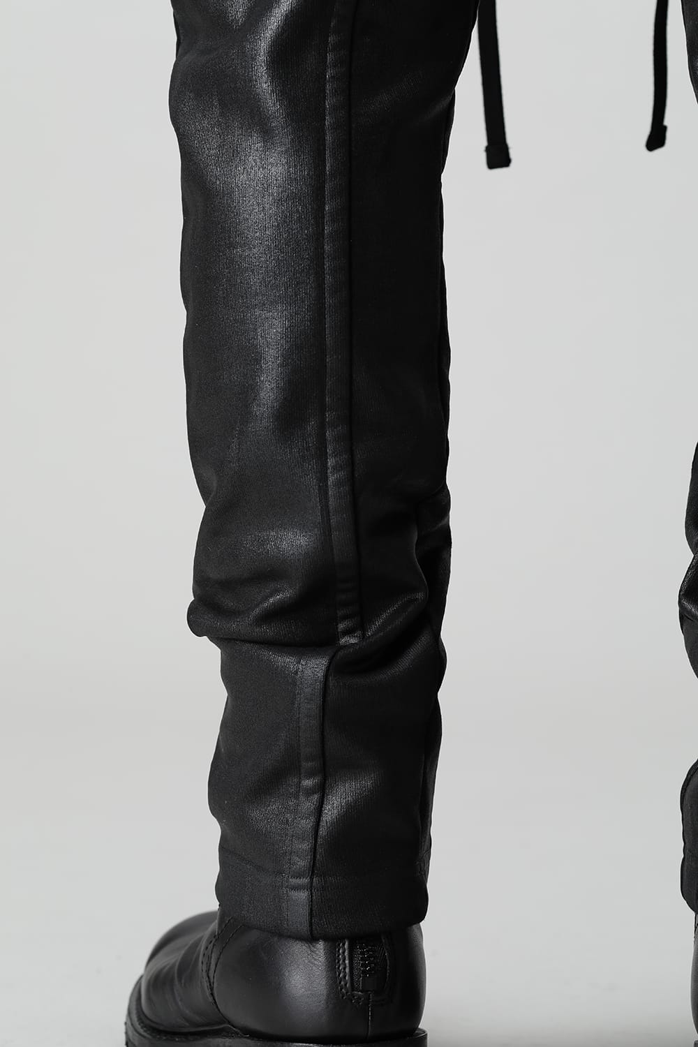 Coated sweat Seamed pants