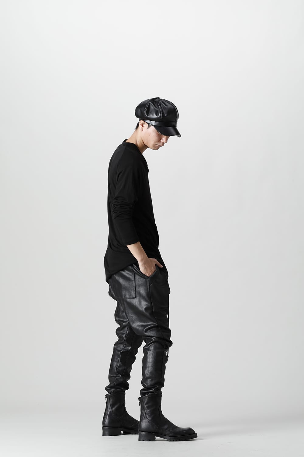 Coated sweat Seamed pants