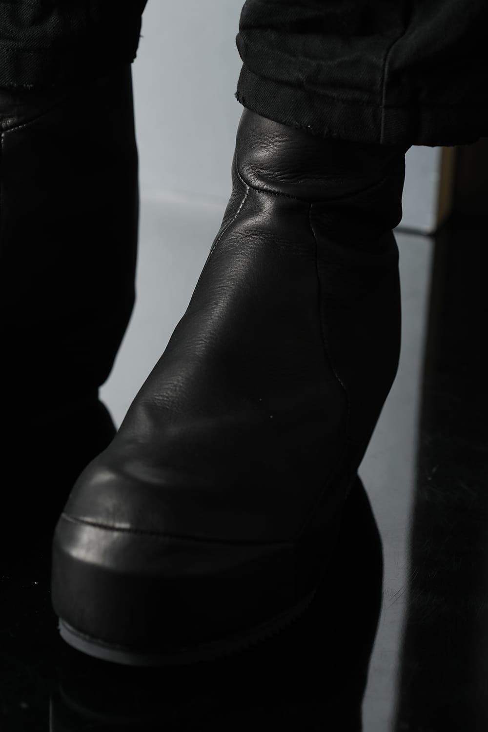 Prism In heeled boots Black