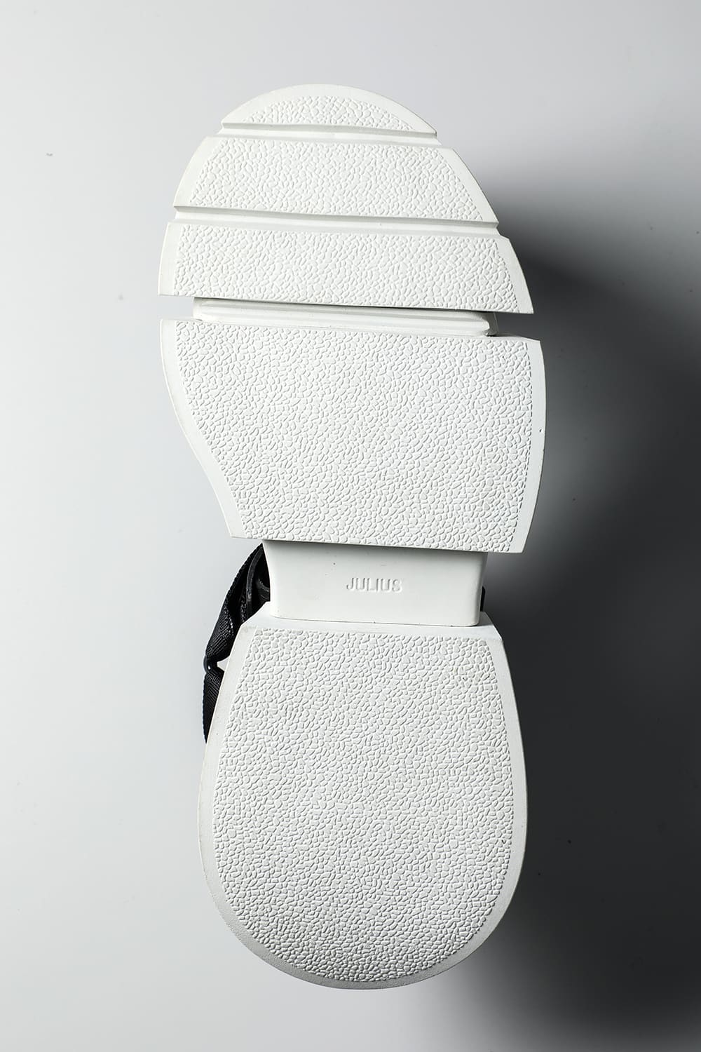 Poly Strap Over Sandal Black × Gray