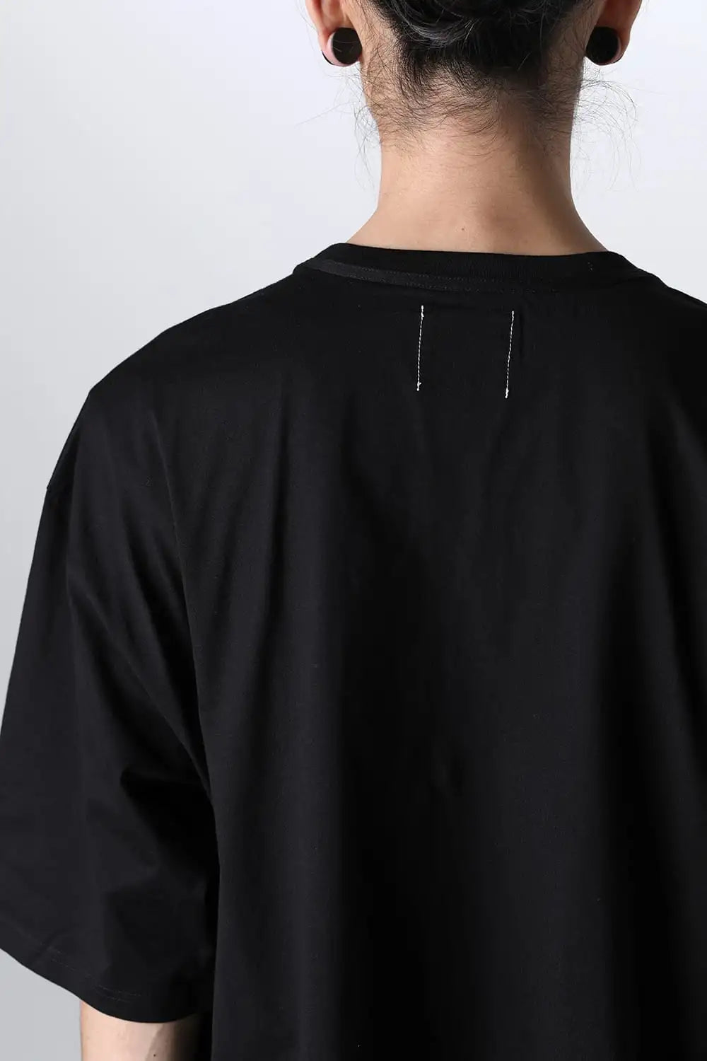 Sロゴアンドボーンエムブレム(オーバーサイズショートスリーブポケットティー) Black