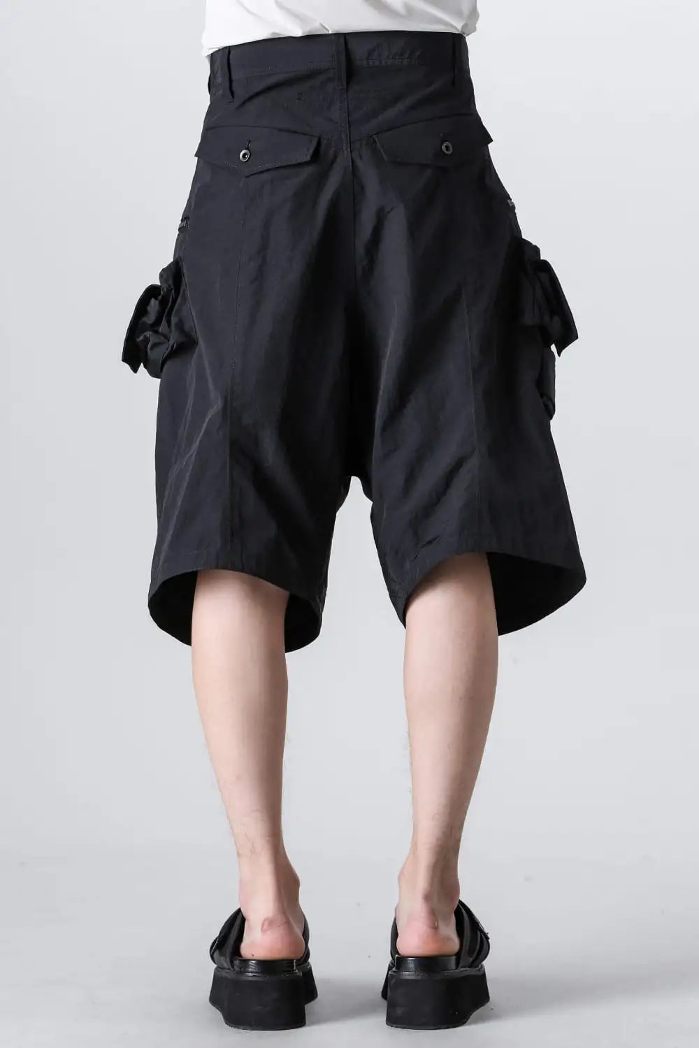 Nylon High Count Taffta Cargo Short Pants
