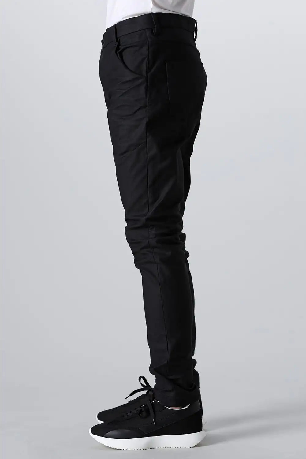 ジーンズ ブラック