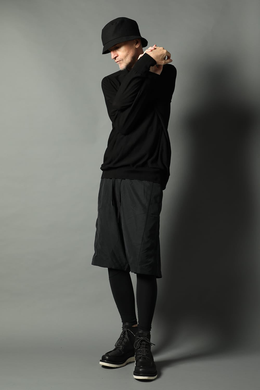 ルーズフィット ニットロングスリーブ シルク/コットン  ブラック