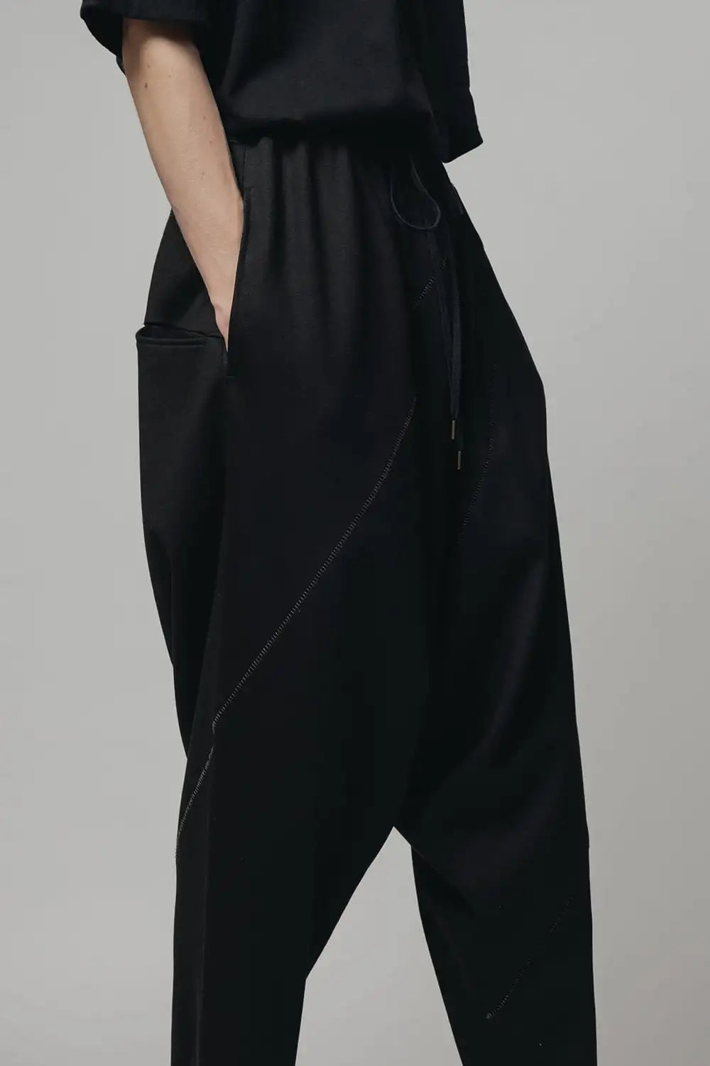 Sweat Drop-Crotch Pants  Black