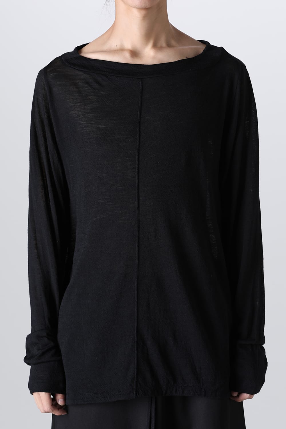 Edge Seamed Off-neck Cutsewn Black