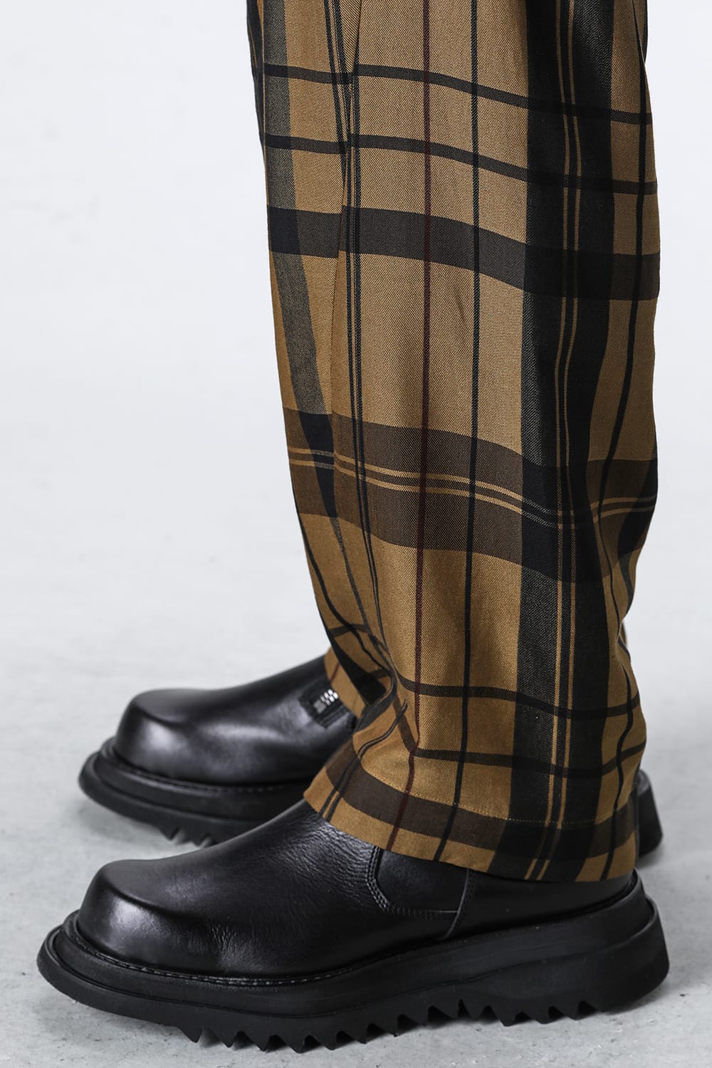 Rayon / Silk Check Jacquard Wide Easy Pants